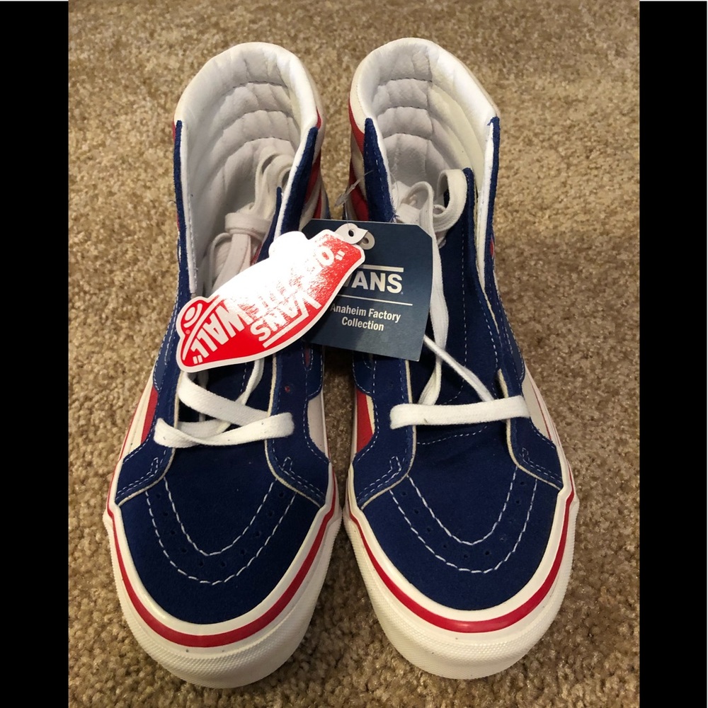 Sk8-hi VANS nwt size 7 red white and blue